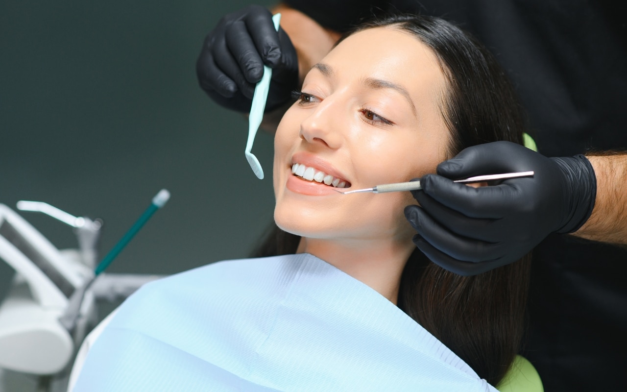 Biomimicry in Cosmetic Dentistry: Materials That Mirror Natural Teeth